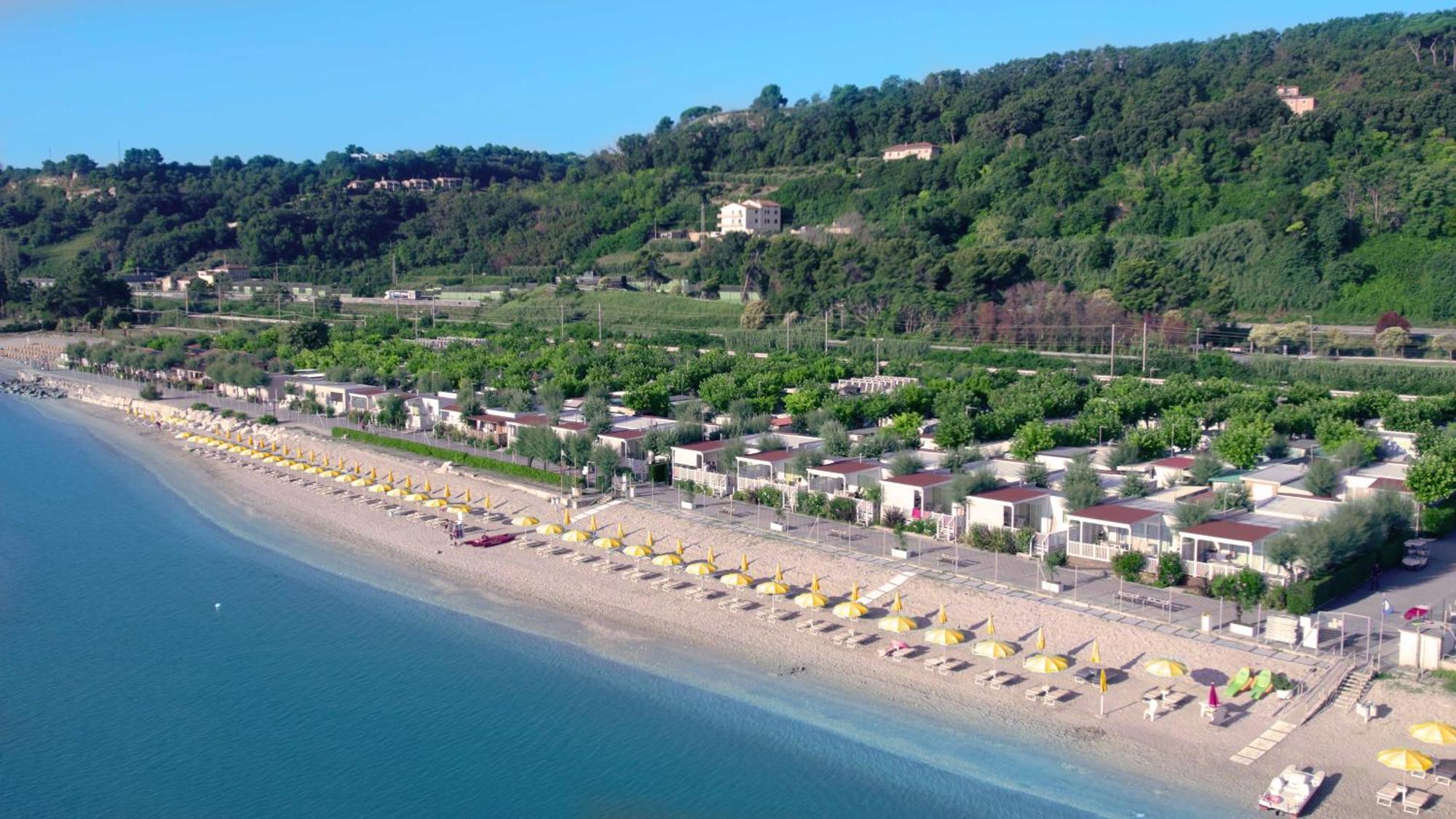 Girasole Eco Family Village Marina Palmense Extérieur photo