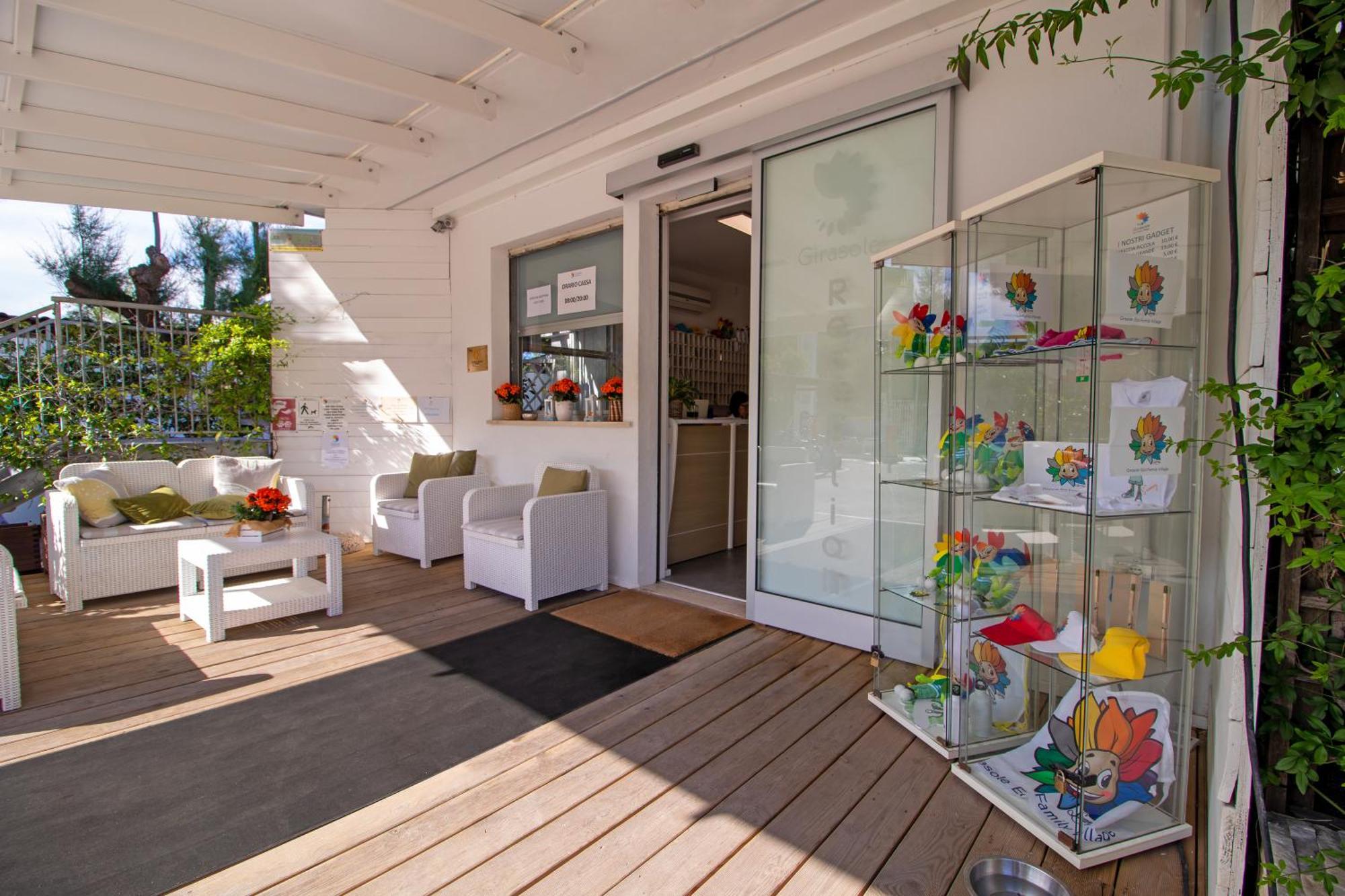 Girasole Eco Family Village Marina Palmense Extérieur photo